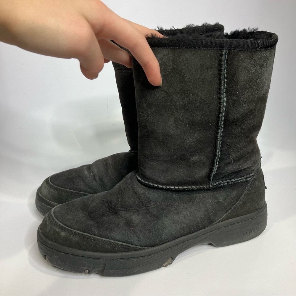 UGG Australia black ultimate short boots size 7
